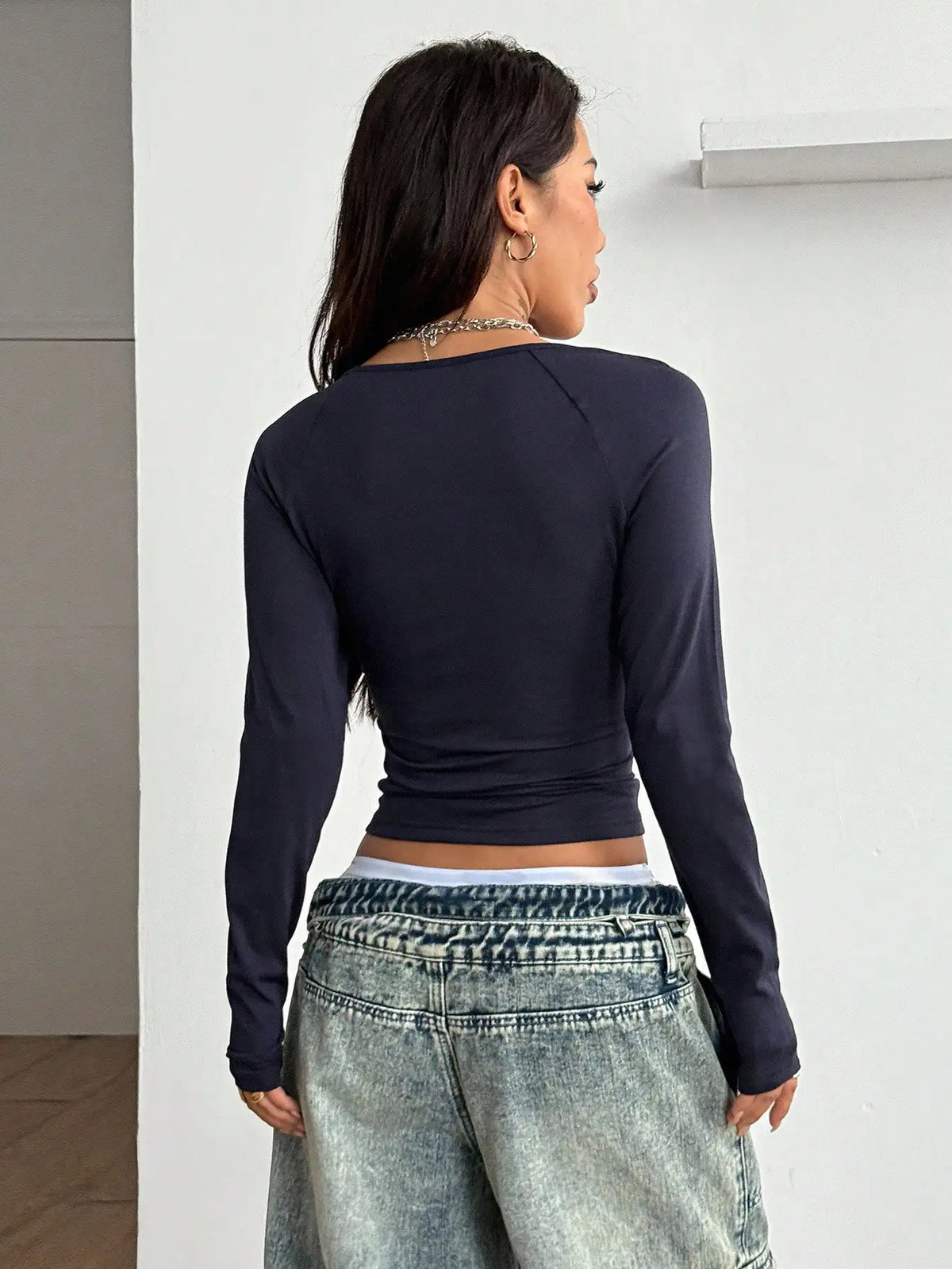 Women's Black Street Wear Y2k Breathable Fashion Casual Shirt Round Neck Long Sleeve Graphic Tees Casual Streetwear Slim Fit Top