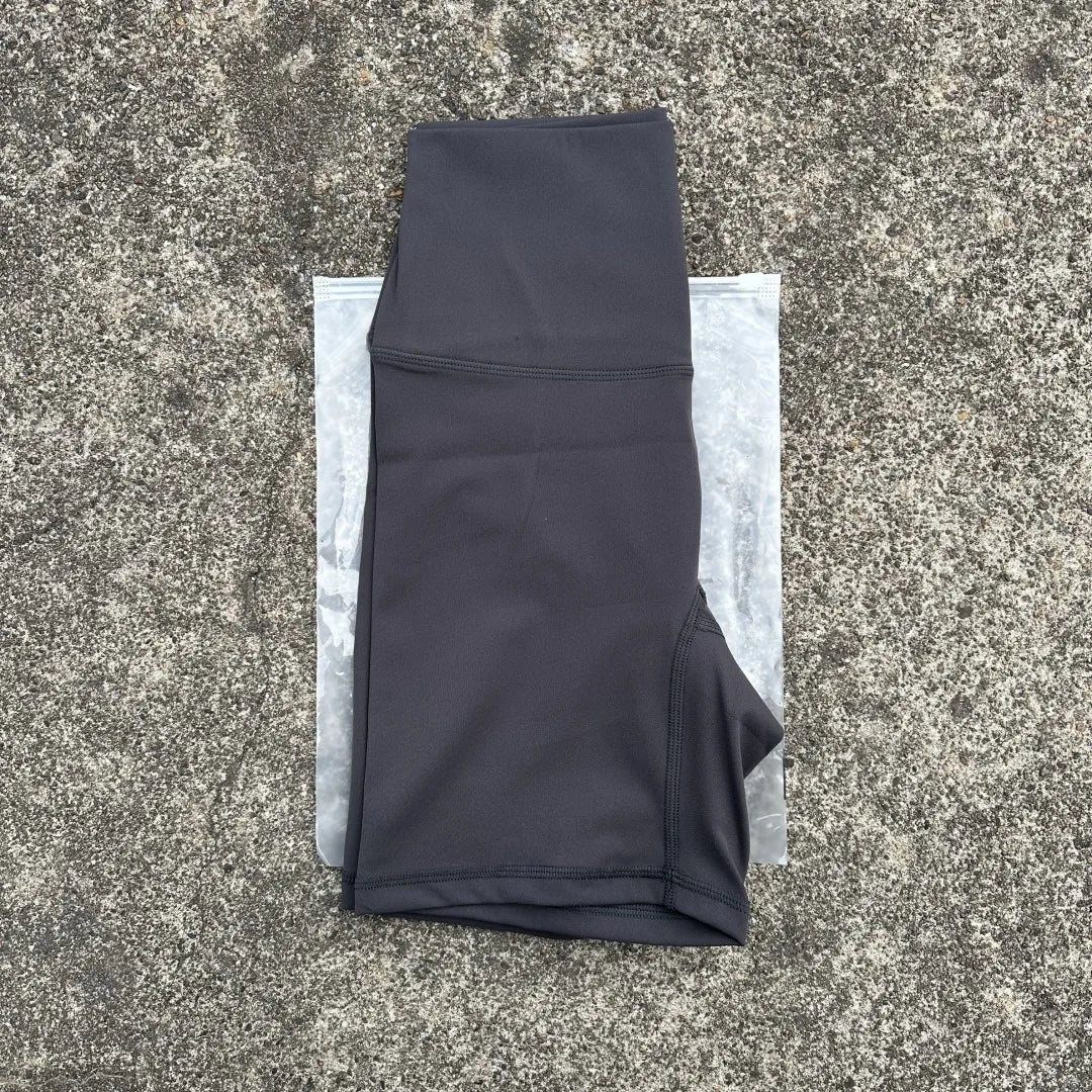 High Waist Seamless Yoga Shorts with Pocket