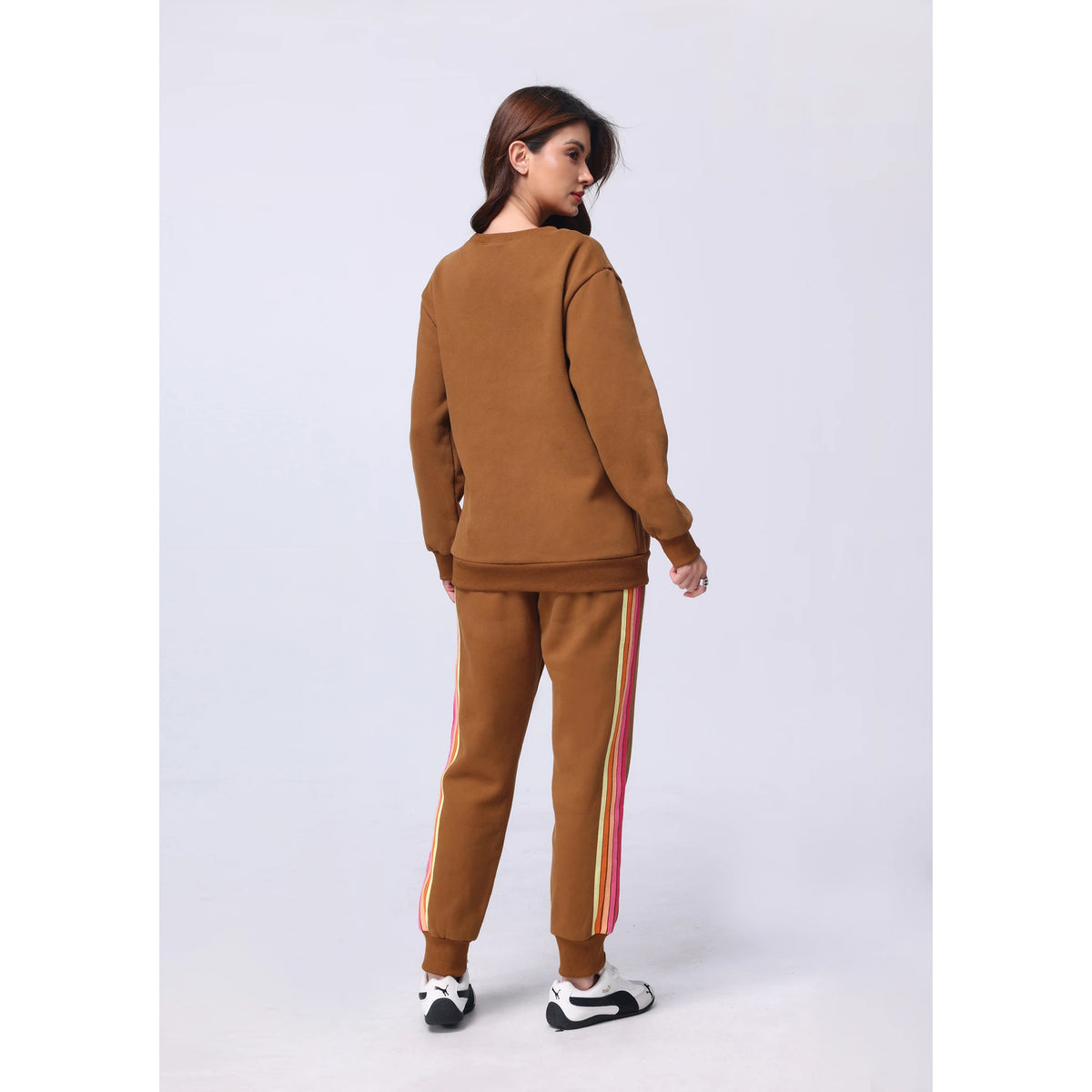 Women's 2 Piece Outfits Rainbow Stripe Sweatsuit Set Long Sleeve Crewneck Sweatshirt Pullover Top & Jogger Pants with Pockets Soft Casual Loungewear Tracksuit Oversized Relaxed Fit Matching Set for Fall Winter Streetwear