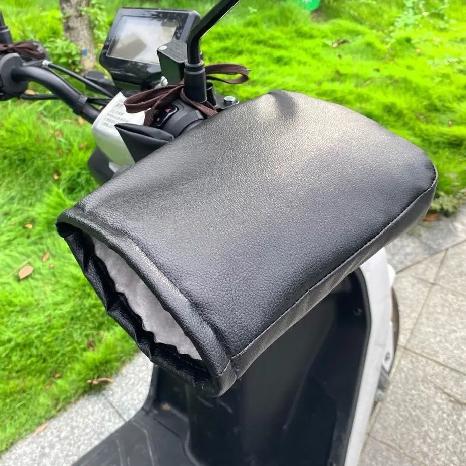 Winter Electric Bike Gloves Waterproof Windproof Thermal Riding Gloves For Motorcycle Bicycle With Fleece Lining Touchscreen