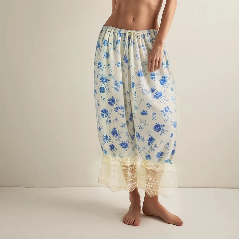 Combhasaki Women's Y2K Loose Fit Bloomers Cropped Pants Drawstring High Waist Floral Lace Patchwork Calf-Length Lantern Trousers