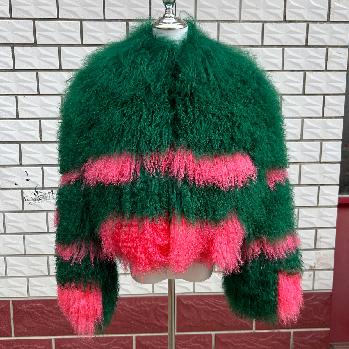 Aulande New Women Winter 100% Real Fur Mongolian Sheepskin Coats Short  40 CM Standing Coller Fashion High Quality Sheep Jacket