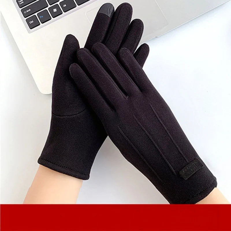 Warm Motorcycle Riding Gloves for Women: Fleece-Lined, Touchscreen-Compatible Design for Winter Outdoor Riding