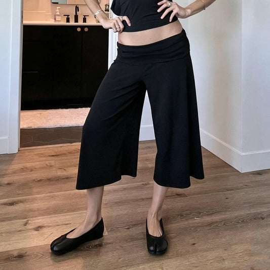 Fold Over Low Waist Knit Capri Pants
