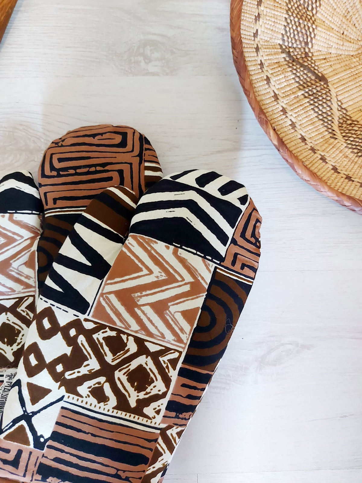 Set of 2 Oven Gloves | 100% African Print Fabric