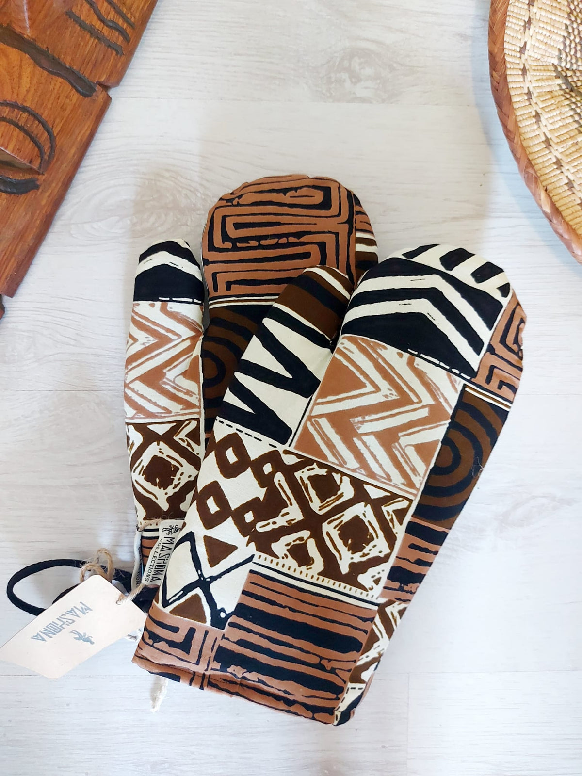 Set of 2 Oven Gloves | 100% African Print Fabric