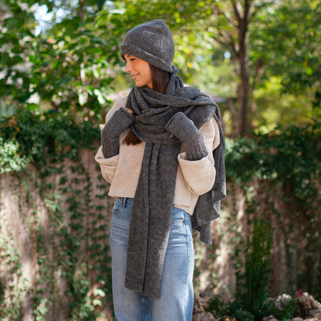 Charcoal Essential Knit Alpaca Gloves