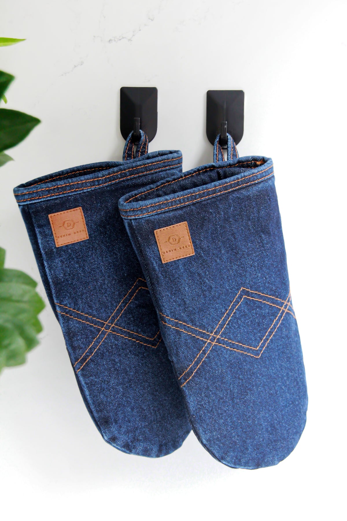 Denim oven mitts with removable wool insert, DenimDeko