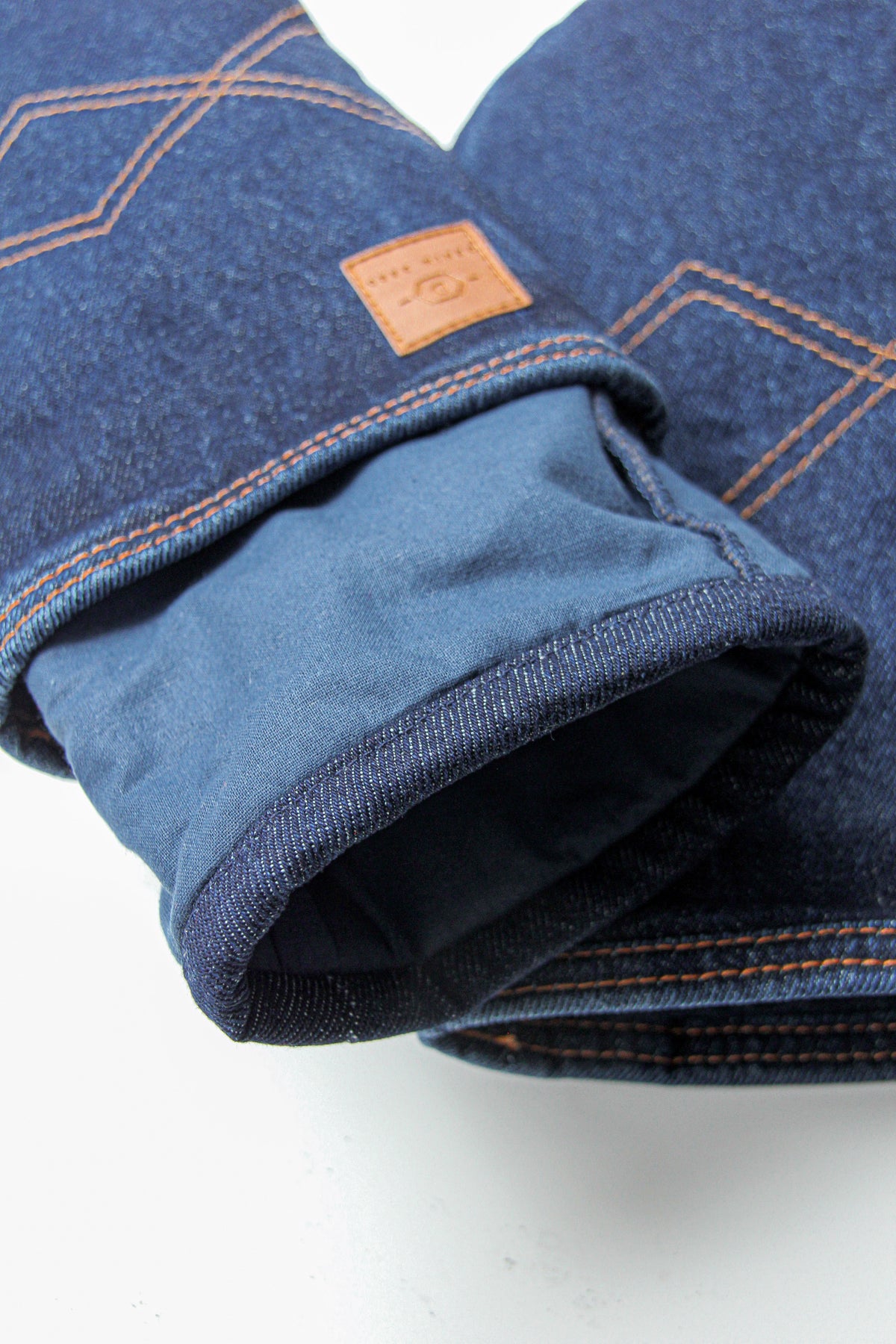 Denim oven mitts with removable wool insert, DenimDeko